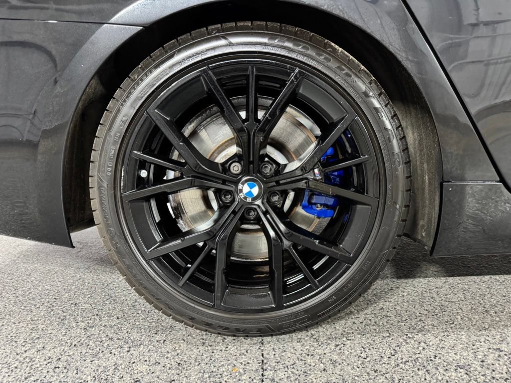 Used 2023 BMW M550i xDrive AWD/4WD image 7