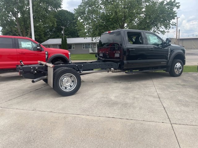 New 2025 Ford F550 4x4 Crew Cab Super Duty w/ XLT Value Package image 13