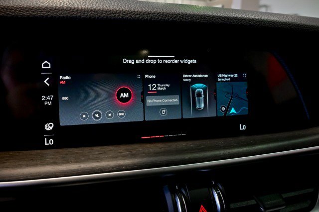 Used 2022 Alfa Romeo Stelvio Ti image 37