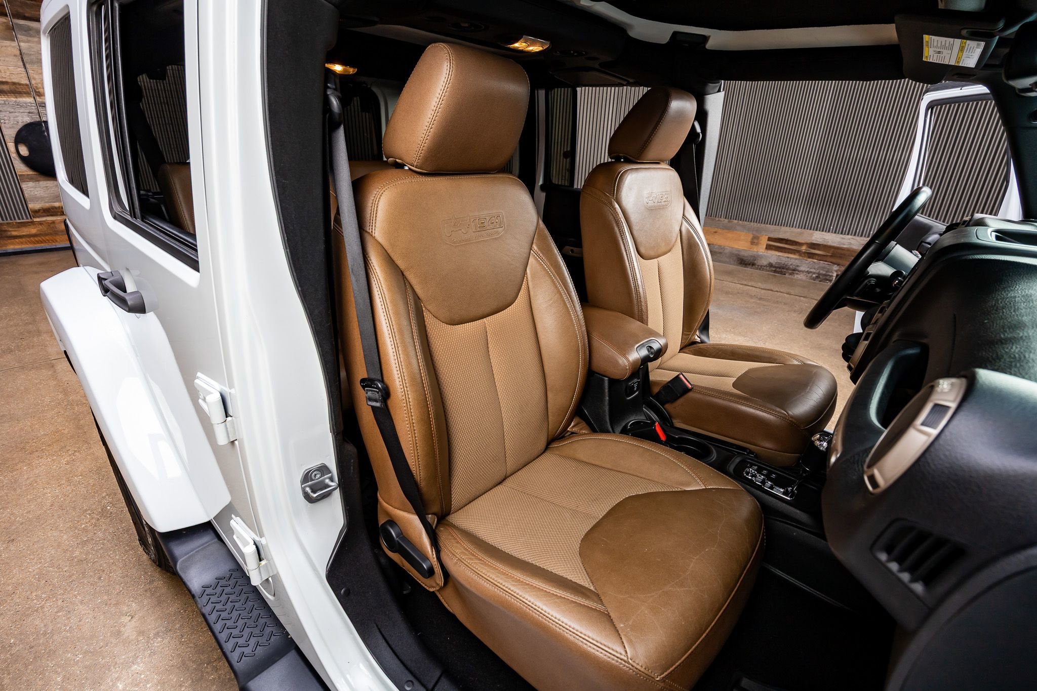 Used 2017 Jeep Wrangler Unlimited Sahara image 26