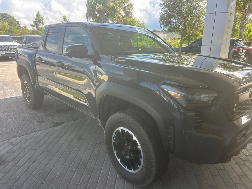 Certified 2026 Toyota Tacoma TRD Off-Road w/ TRD Off Road Premium Package AWD/4WD image 2