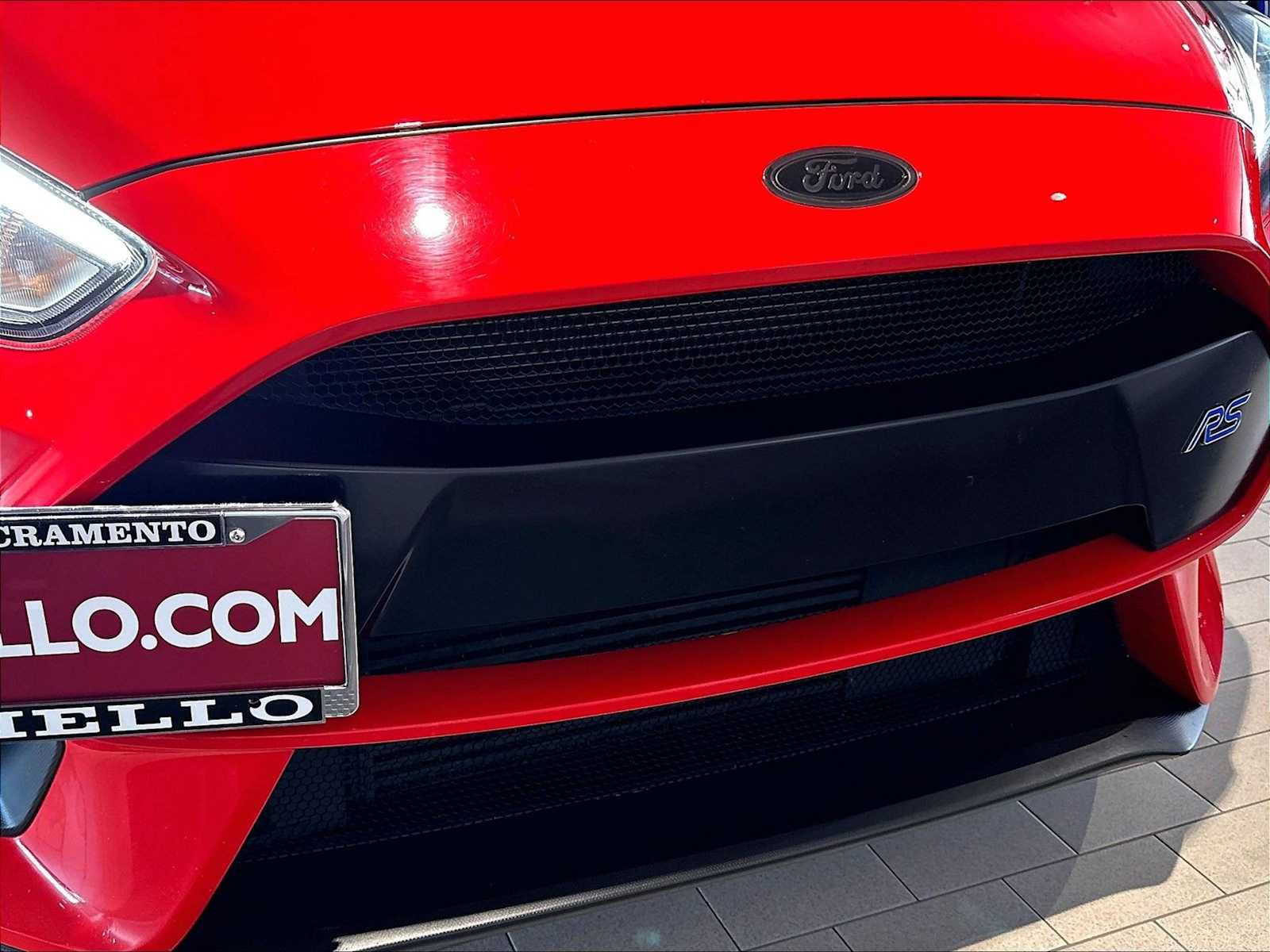 Used 2018 Ford Focus RS AWD/4WD image 32