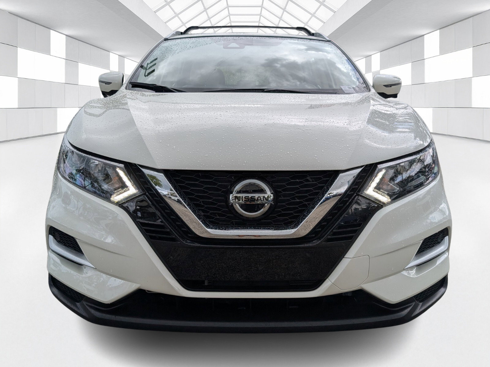 Certified 2022 Nissan Rogue Sport SL FWD image 2