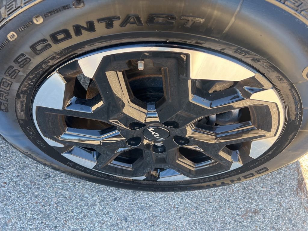 Certified 2025 Kia Sorento S w/ Panoramic Sunroof Package FWD image 42