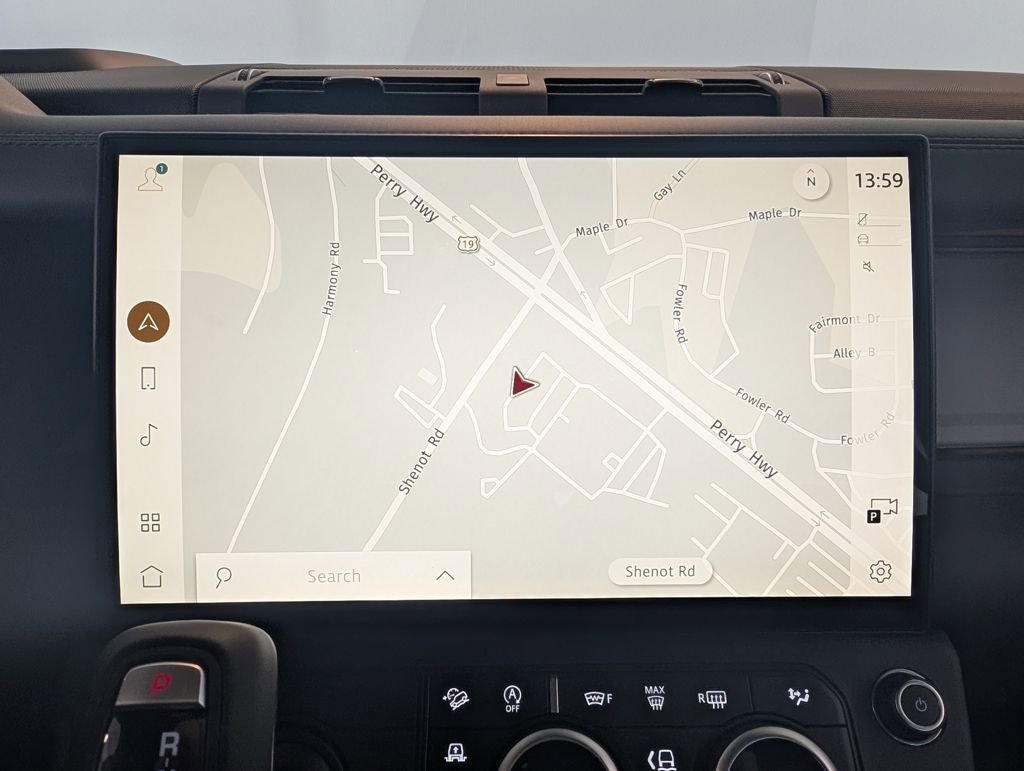 New 2026 Land Rover Defender 130 X-Dynamic SE image 19