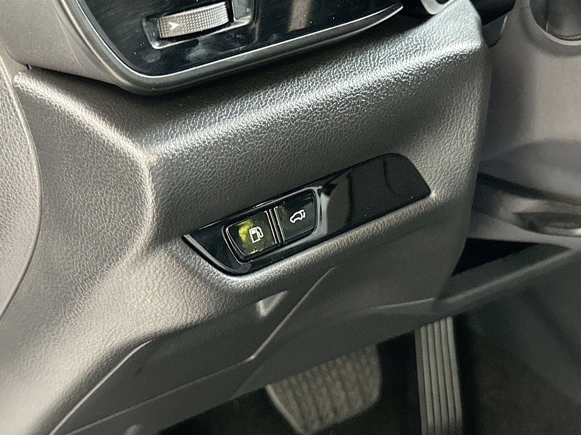 Used 2025 Lexus NX 250 FWD w/ Accessory Package (K3) image 10