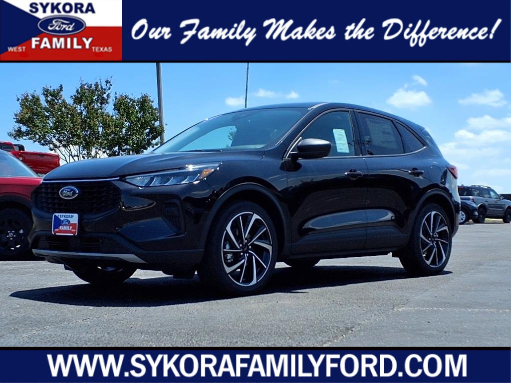 New 2025 Ford Escape Active w/ Cold Weather Package