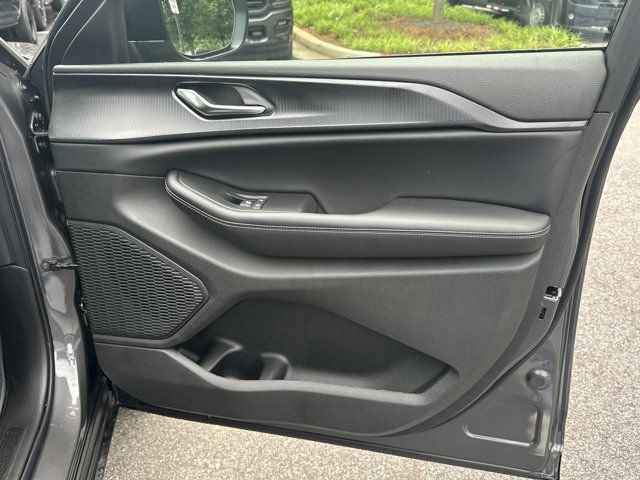 New 2026 Jeep Grand Cherokee Laredo X RWD image 14