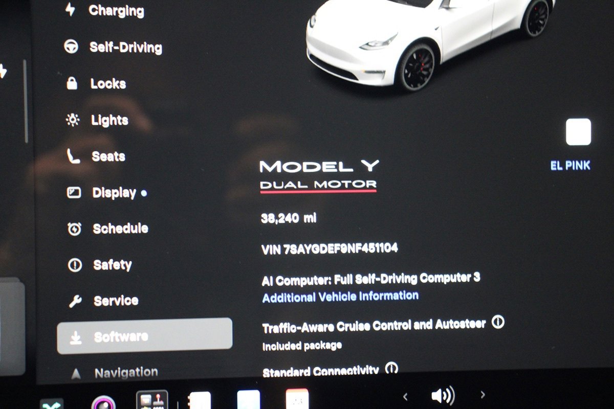 Used 2022 Tesla Model Y Performance AWD/4WD image 18