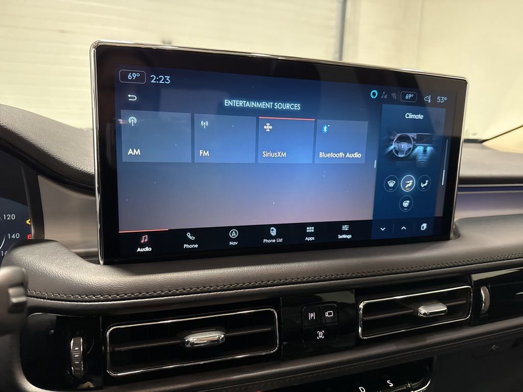 Used 2022 Lincoln Nautilus Reserve w/ Equipment Group 201A AWD/4WD image 19