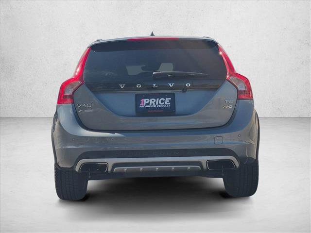 Used 2018 Volvo V60 T5 Cross Country image 7