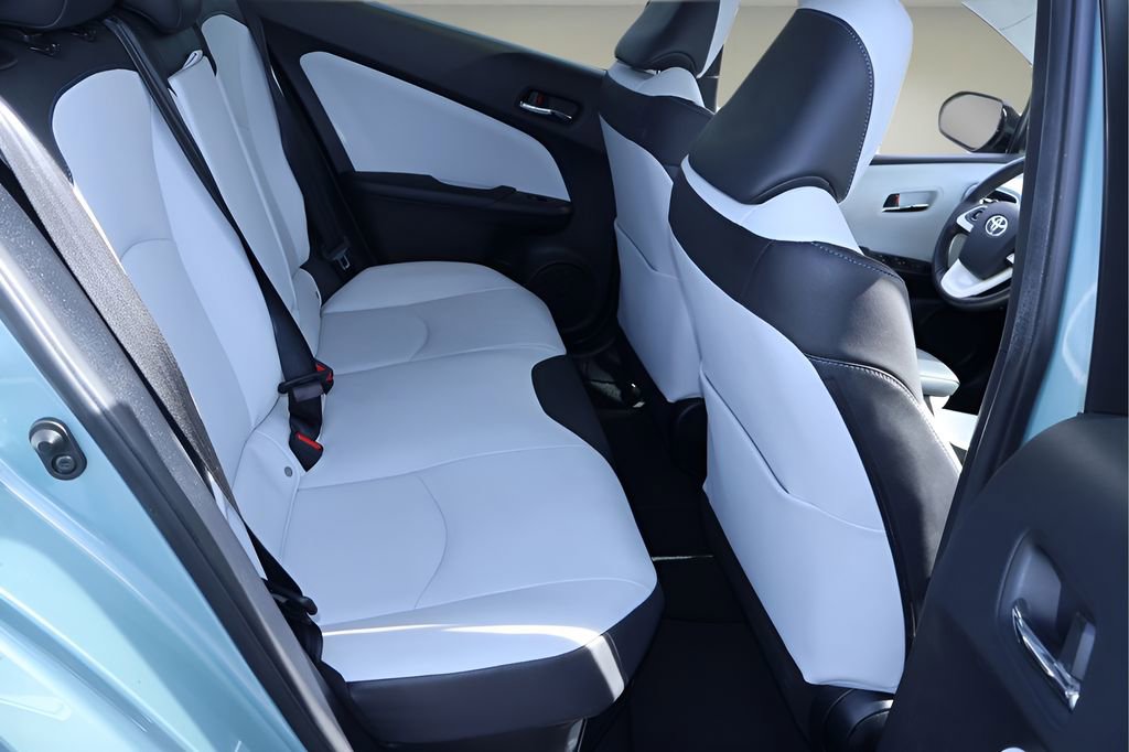 Certified 2016 Toyota Prius Four Touring image 16