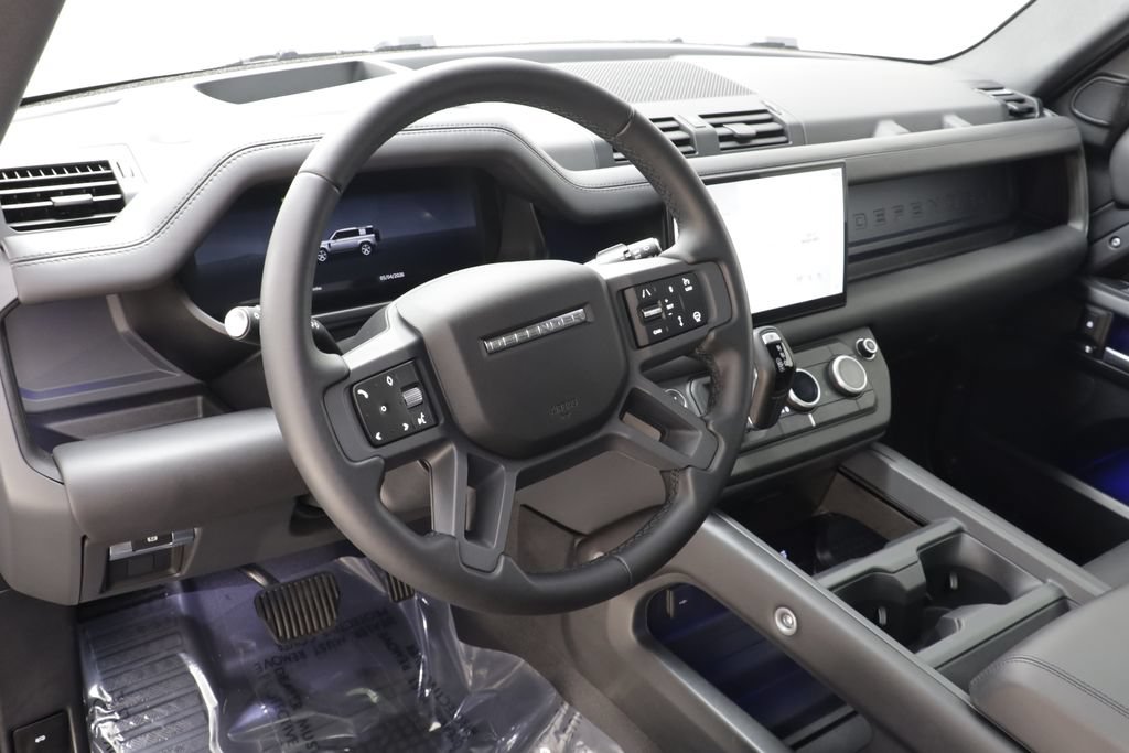 Certified 2025 Land Rover Defender 110 X-Dynamic SE AWD/4WD image 7