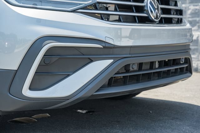 Used 2023 Volkswagen Tiguan SE FWD image 15