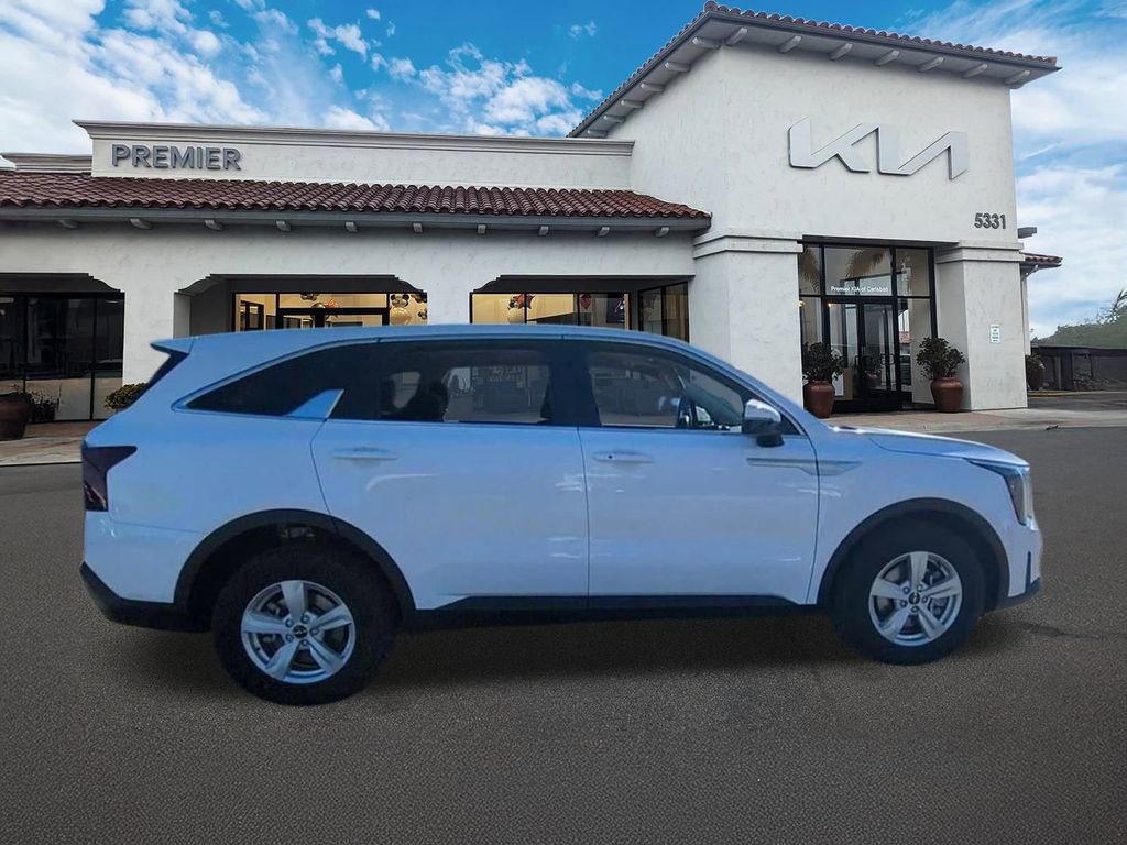 New 2026 Kia Sorento LX image 8