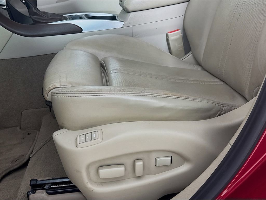 Used 2016 Cadillac SRX Luxury w/ Driver Awareness Package FWD image 24