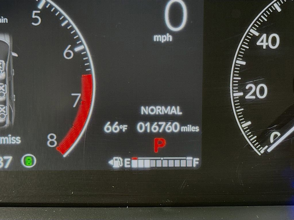 Used 2023 Honda Pilot EX-L image 9