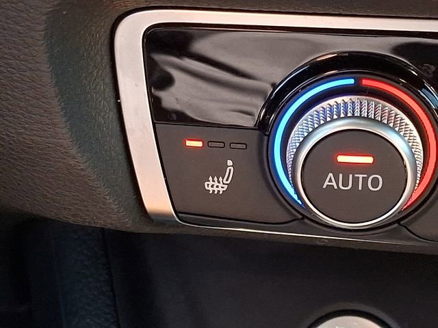 Used 2020 Audi Q3 2.0T Premium w/ Convenience Package image 25