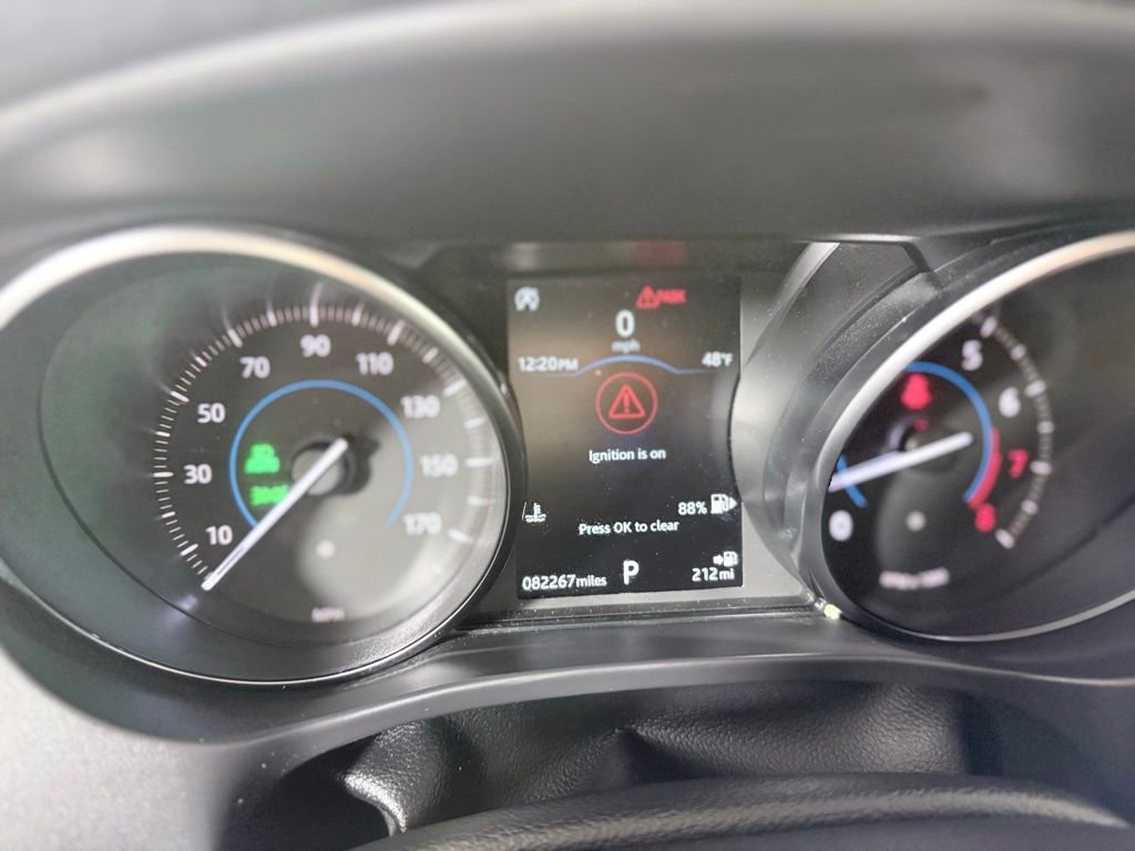 Used 2018 Jaguar F-PACE Prestige image 13