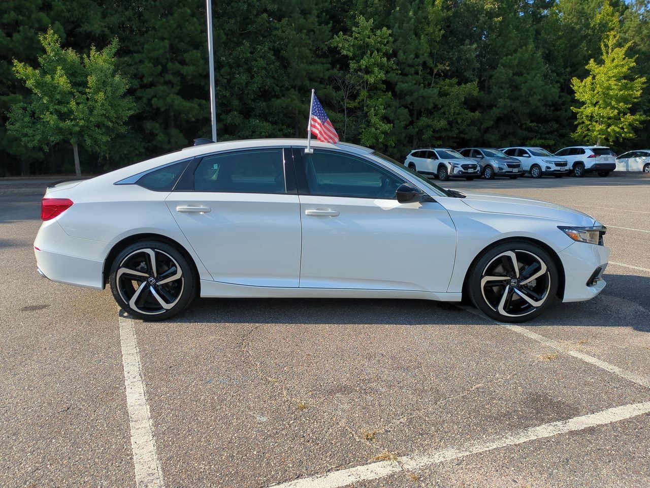 Used 2022 Honda Accord Sport image 3