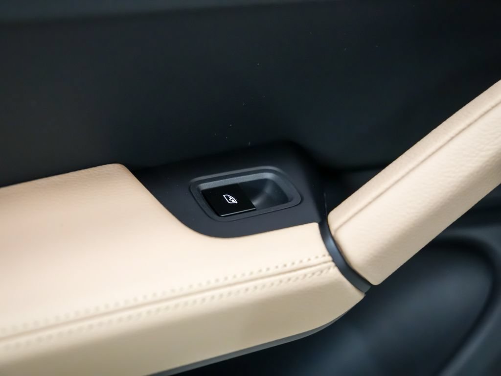 New 2026 Porsche Cayenne AWD/4WD image 16