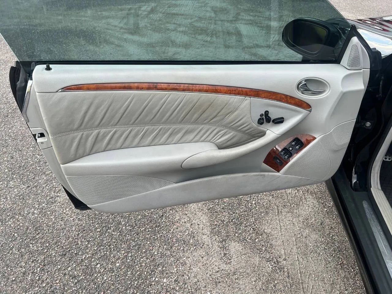 Used 2005 Mercedes-Benz CLK 500 Cabriolet image 8