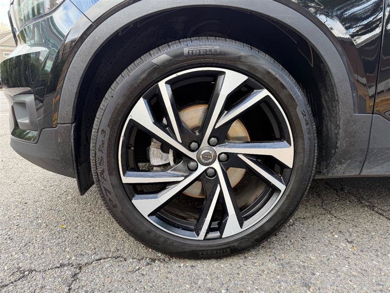 Used 2020 Volvo XC40 T5 R-Design w/ Protection Package Premier AWD/4WD image 15