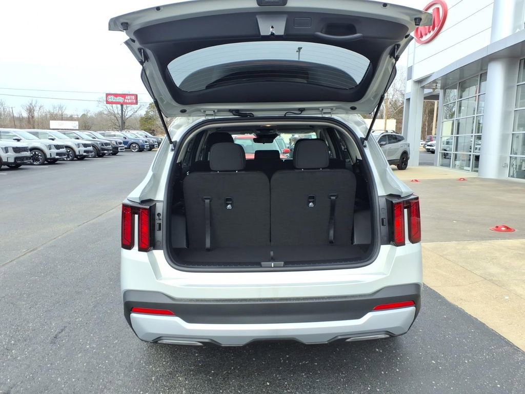 New 2026 Kia Sorento LX image 6