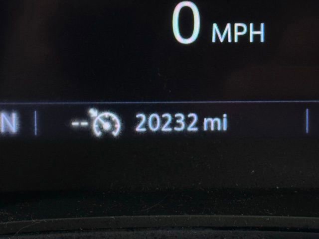 Used 2023 Buick Encore GX Essence w/ Experience Buick Package image 28