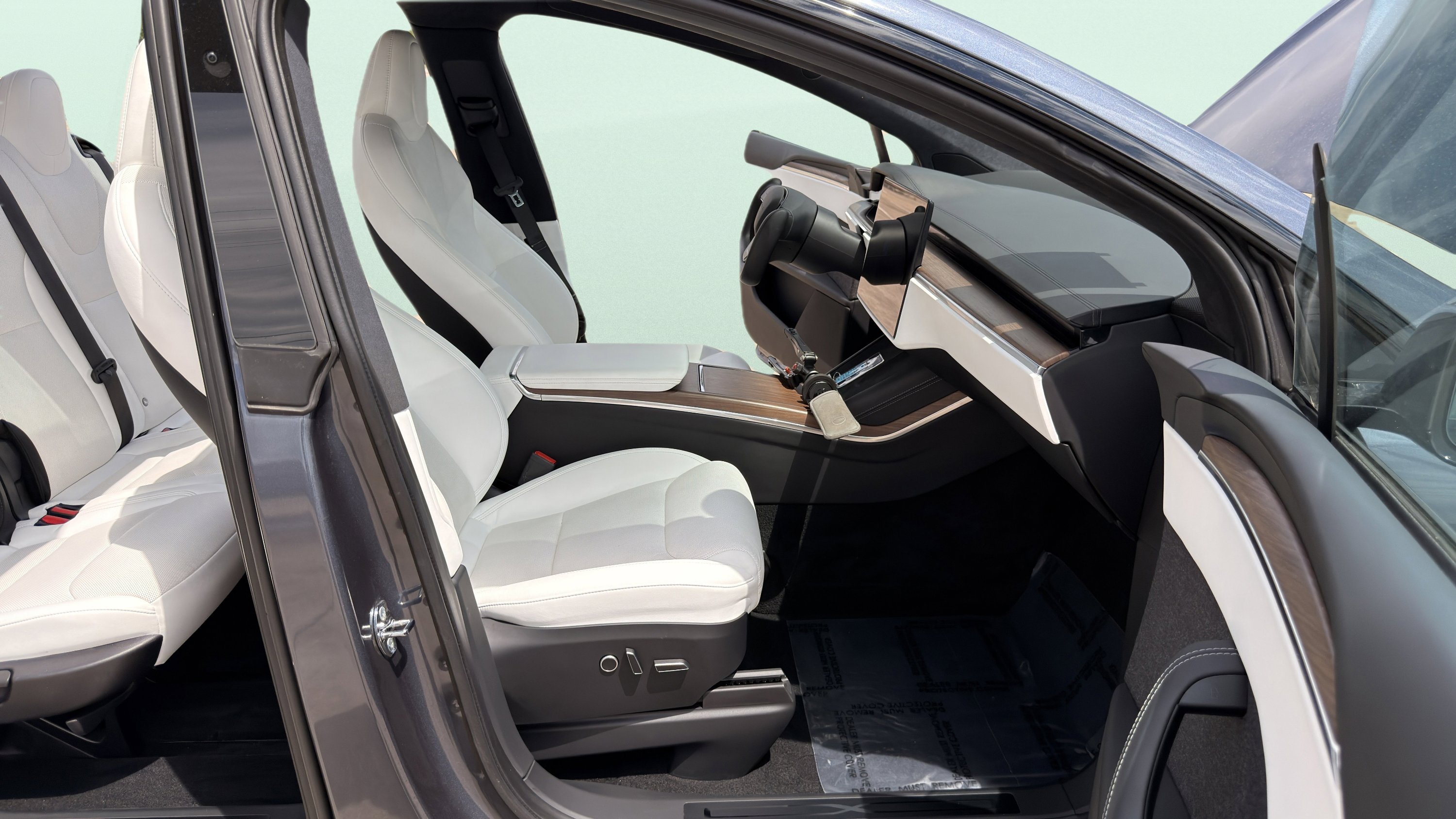 Used 2023 Tesla Model X AWD/4WD image 46