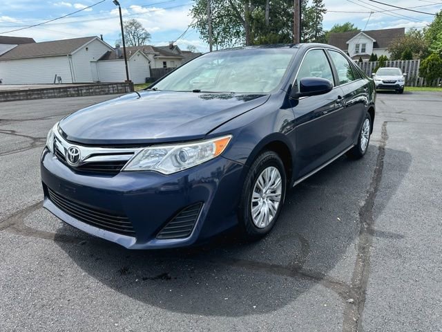 Used 2014 Toyota Camry LE FWD image 3