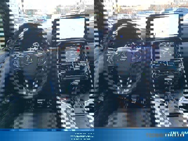 Used 2024 Lexus LX 600 F Sport image 19
