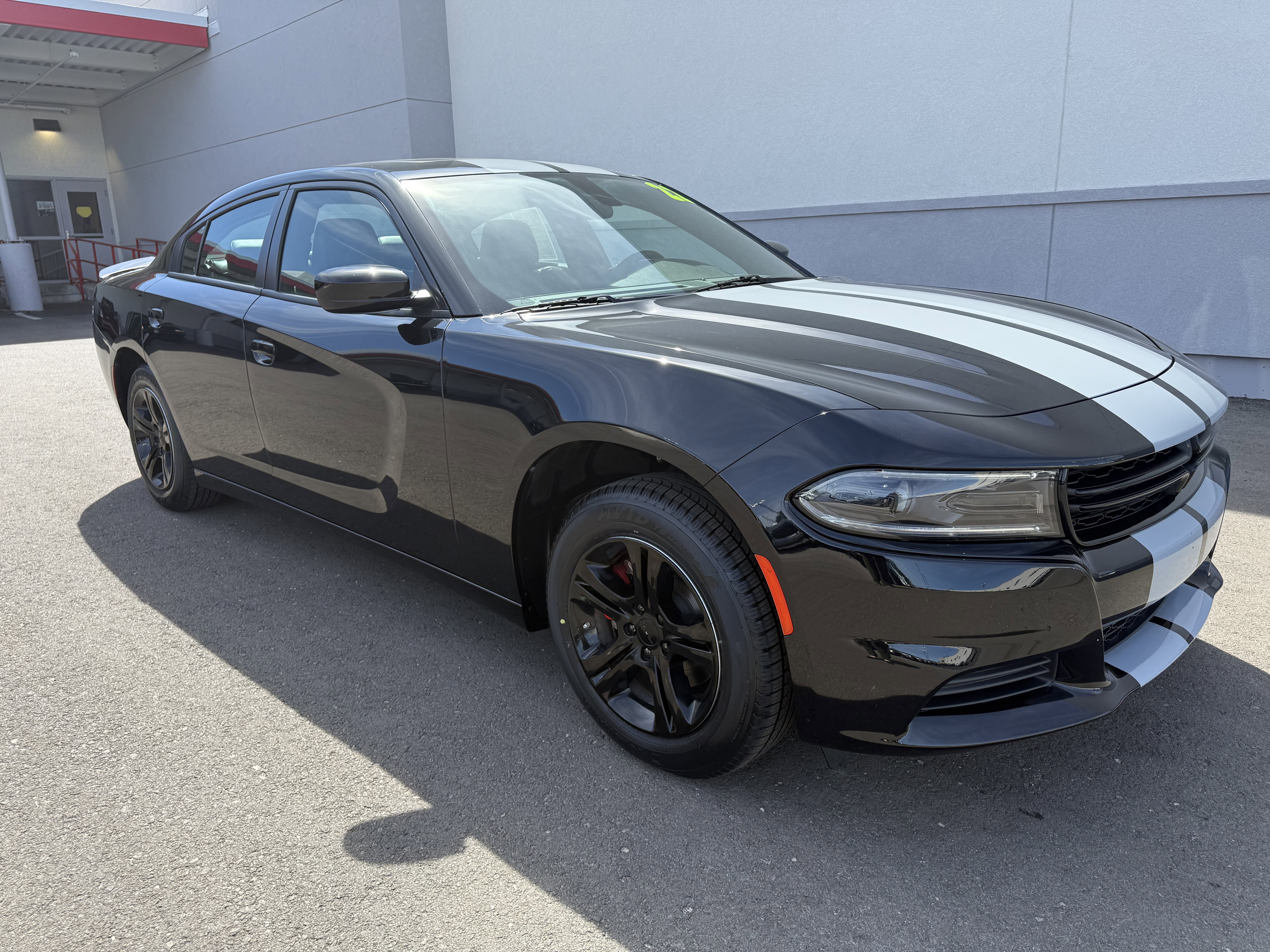 Used 2022 Dodge Charger SXT w/ Leather Interior Group image 13