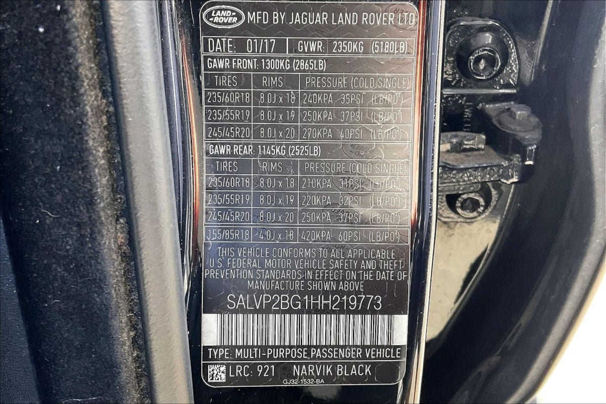 Used 2017 Land Rover Range Rover Evoque SE AWD/4WD image 33
