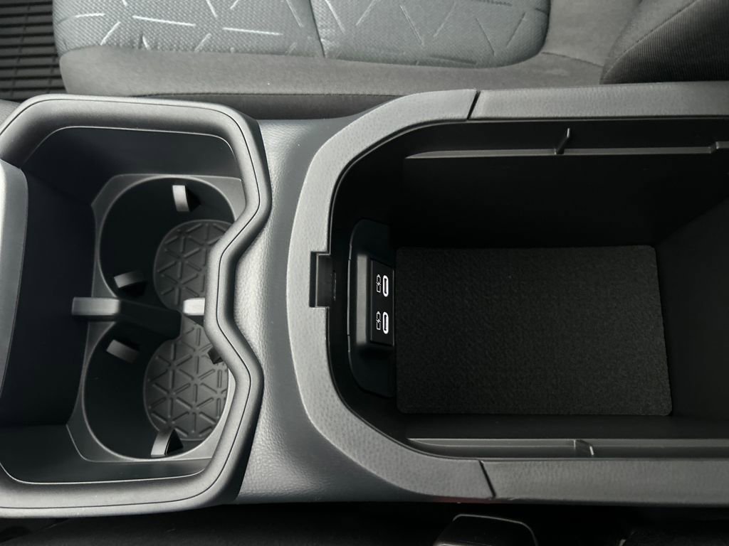 New 2025 Toyota RAV4 XLE image 23