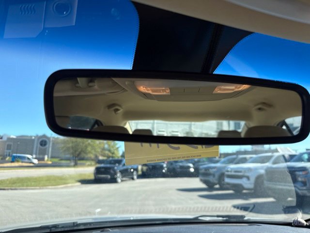 Used 2015 Ford Taurus SEL w/ Equipment Group 201A FWD image 17