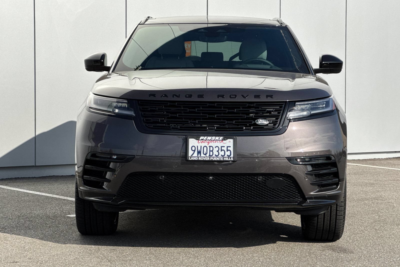 Certified 2026 Land Rover Range Rover Velar Dynamic SE AWD/4WD image 8