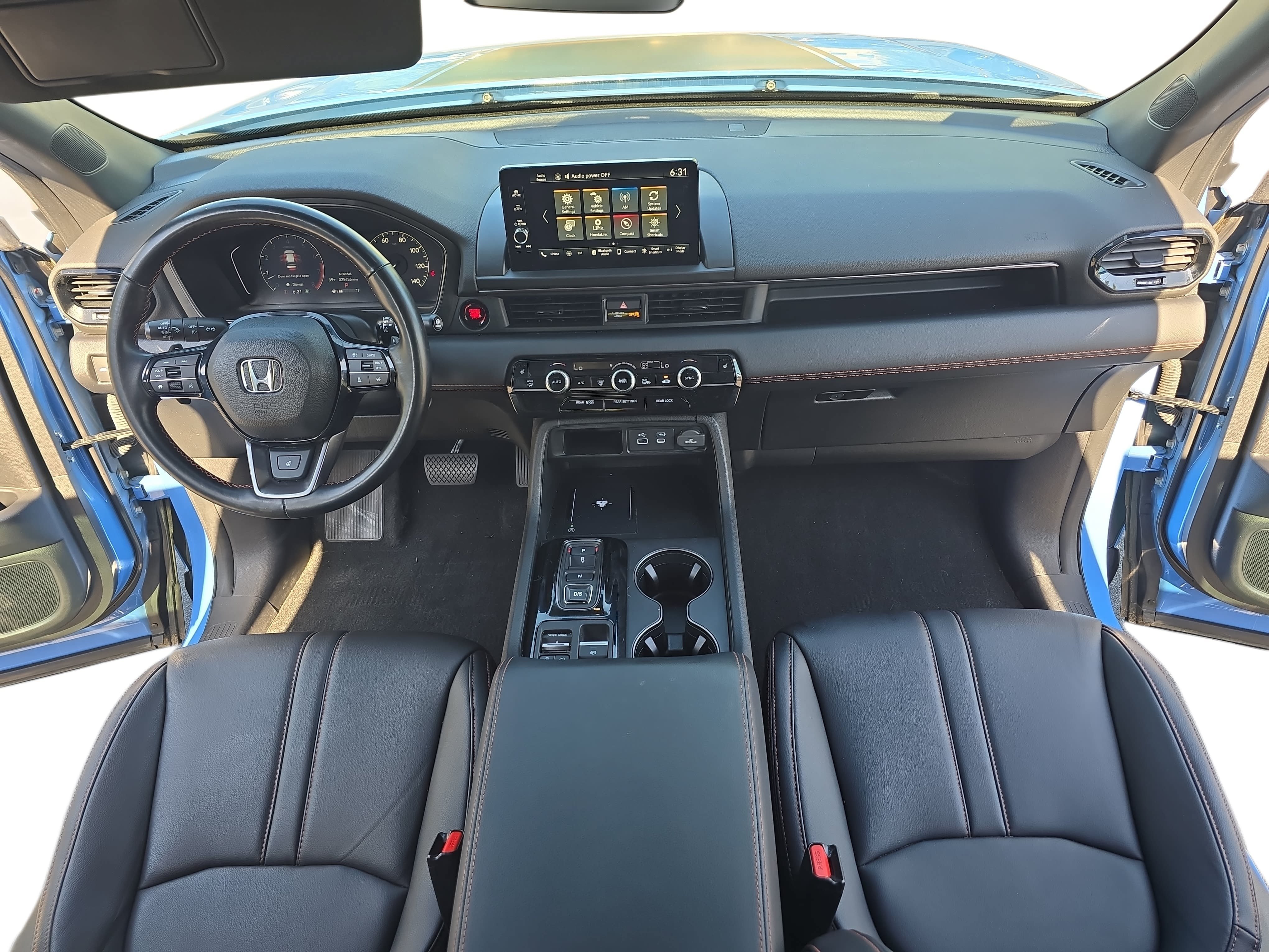 Certified 2023 Honda Pilot TrailSport image 9