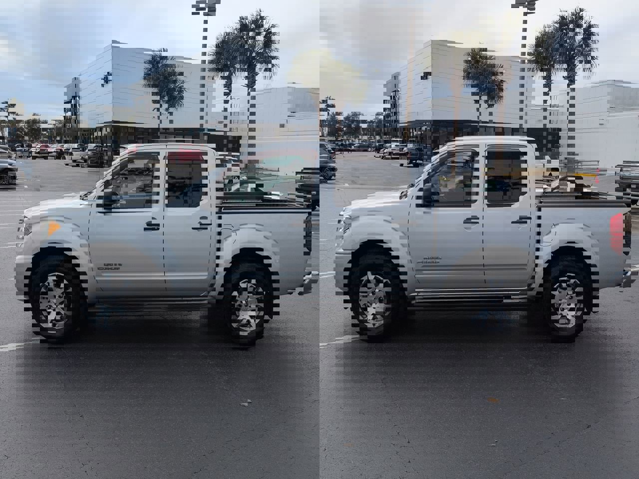 Used 2012 Suzuki Equator Sport image 7