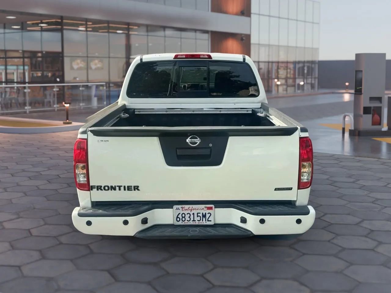 Used 2018 Nissan Frontier SV w/ Value Truck Package image 6