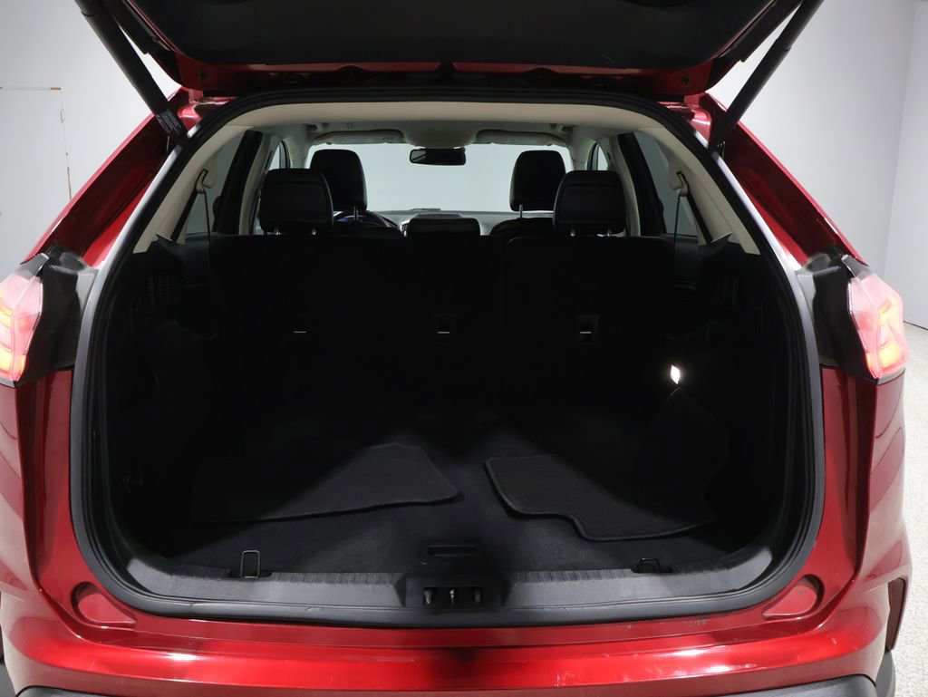 Used 2022 Ford Edge Titanium image 4