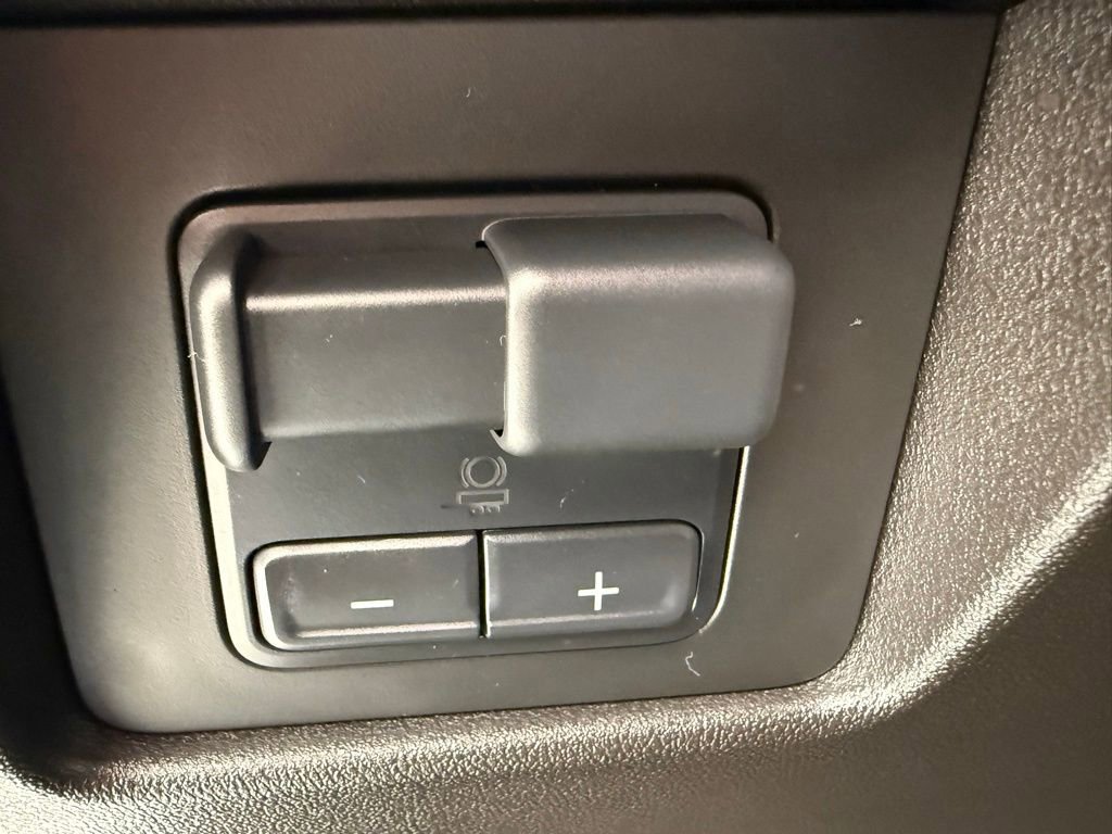 Used 2024 Chevrolet Colorado ZR2 w/ ZR2 Convenience Package III image 27