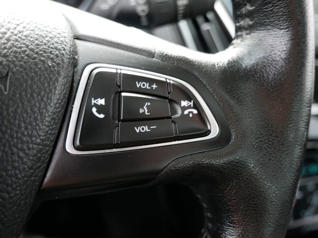 Used 2017 Ford Focus Titanium image 26