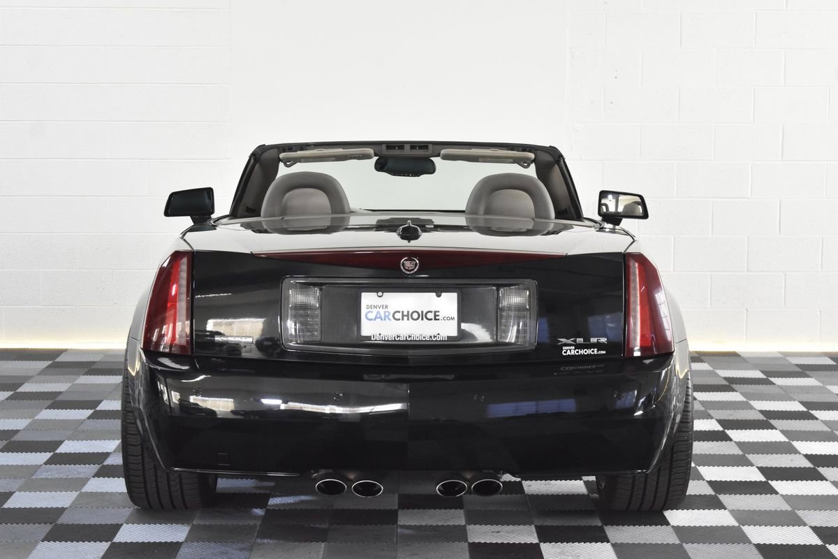 Used 2005 Cadillac XLR image 5