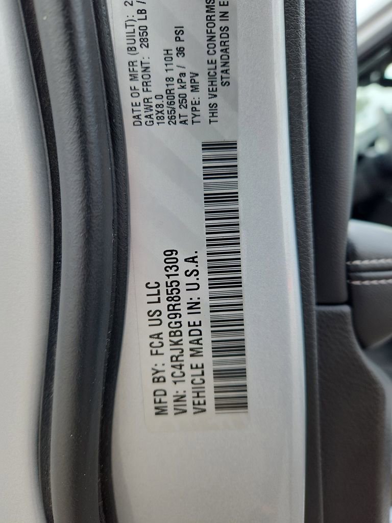 Used 2024 Jeep Grand Cherokee L Limited image 19