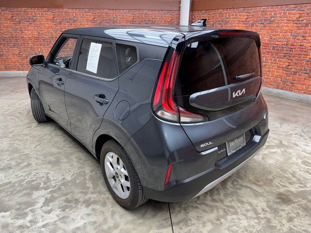 Used 2023 Kia Soul LX w/ LX Technology Package video 2