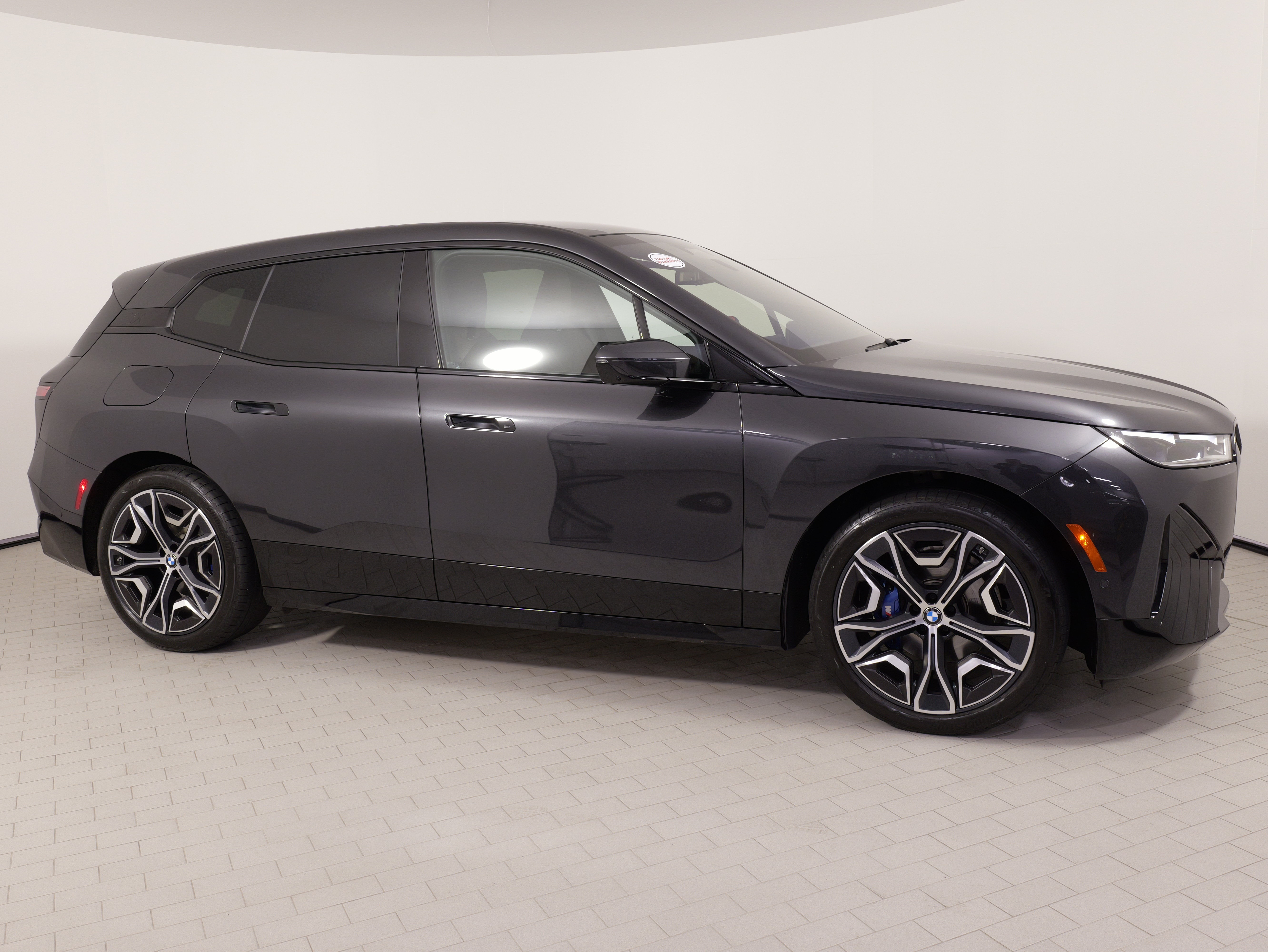 Used 2025 BMW iX M60 AWD/4WD image 10