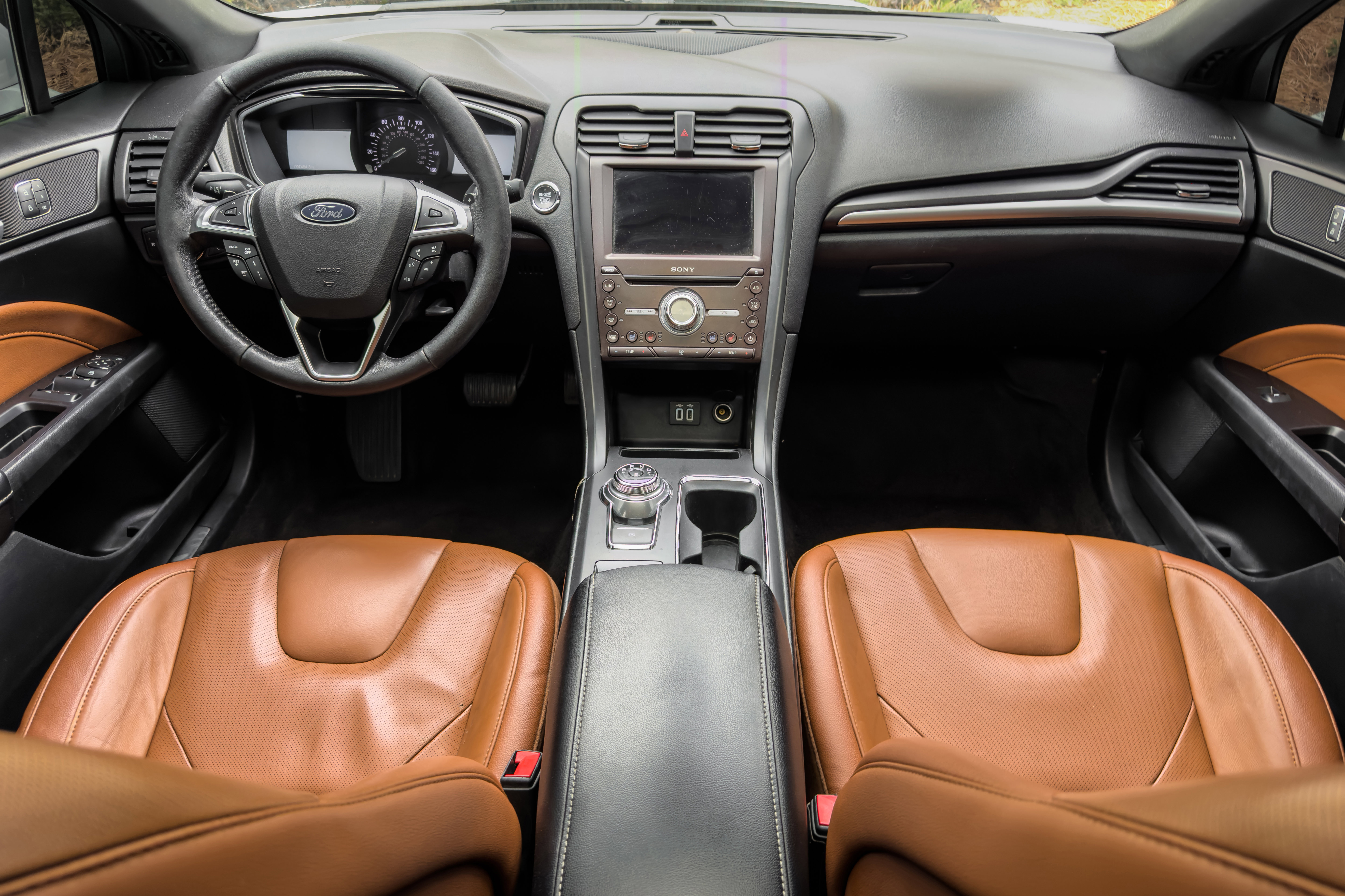 Used 2020 Ford Fusion Titanium image 5