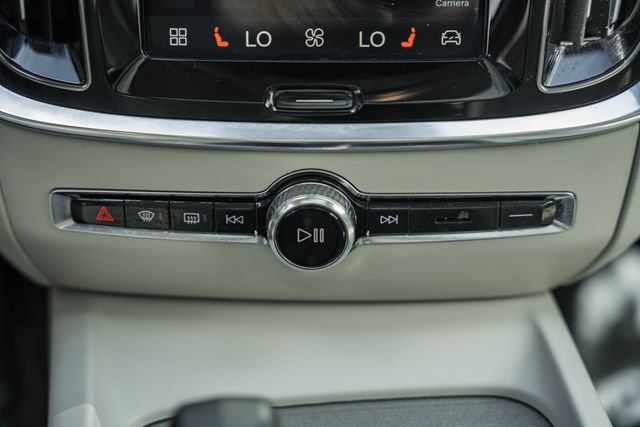 Certified 2024 Volvo S60 B5 Plus AWD/4WD image 23