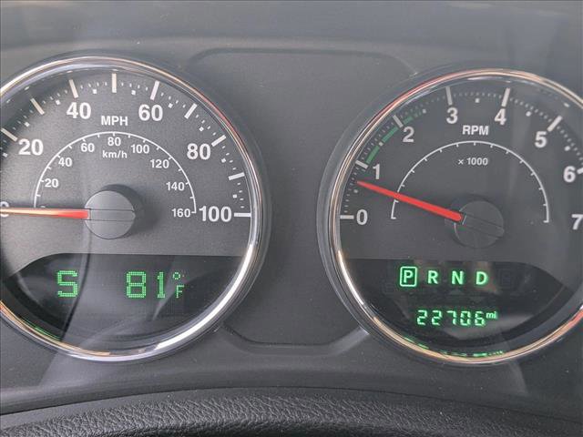 Used 2015 Jeep Wrangler Rubicon w/ Power Convenience Group image 11